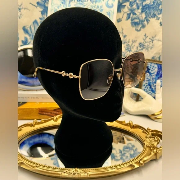 🆕 GUCCI 🧿 NWOT GG0879S 002 Gold Horsebit Sunglasses with Brown Gradient Lens - Picture 2 of 16